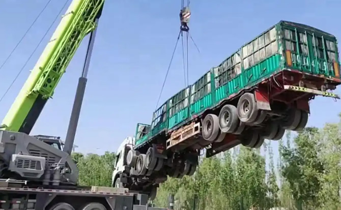 南郑区道路脱困救援案例
